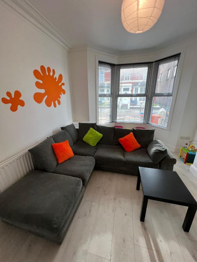 Nickelodeon House Great For Kids Villa Blackpool Buitenkant foto